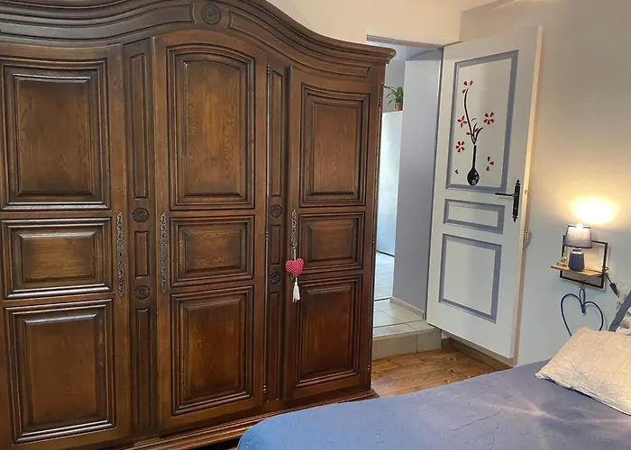 gîte en pierre le paradis sur notre propriété proche issigeac et de bergerac
