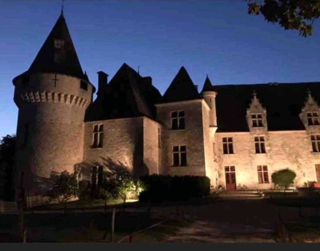 En Pierre Le Paradis Parc Cloture Jacuzzi 5 Places Piscine Au Perigord Pourpre 9km De Bergerac
