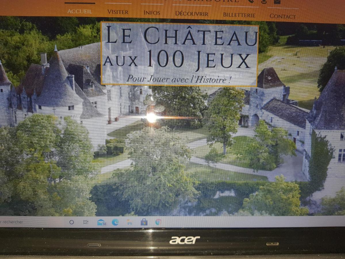 gîte en pierre le paradis sur notre propriété proche issigeac et de bergerac Saint-Aubin-de-Lanquais