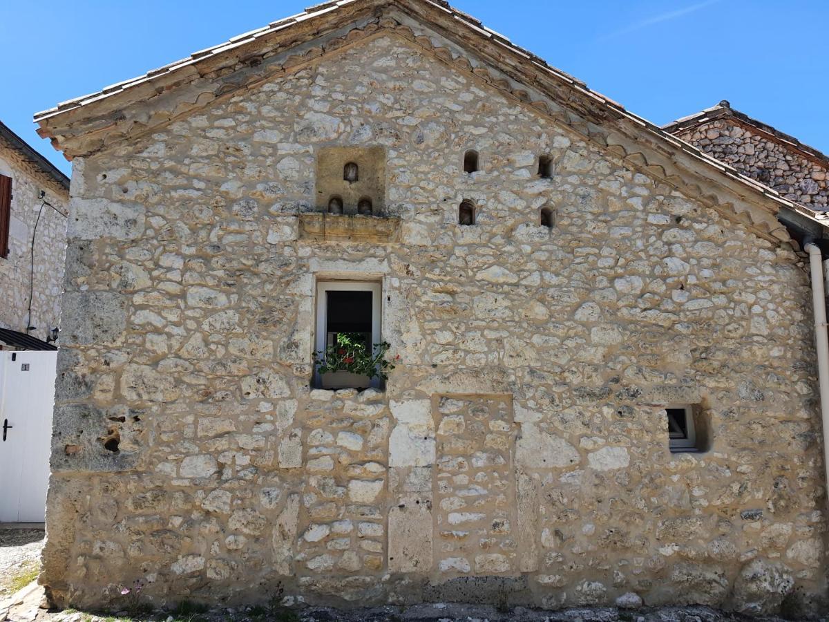 gîte en pierre le paradis sur notre propriété proche issigeac et de bergerac *