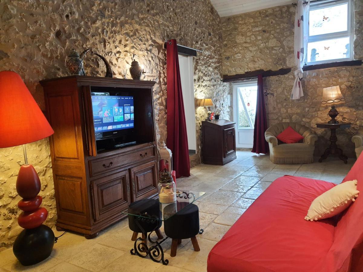 gîte en pierre le paradis sur notre propriété proche issigeac et de bergerac * Saint-Aubin-de-Lanquais