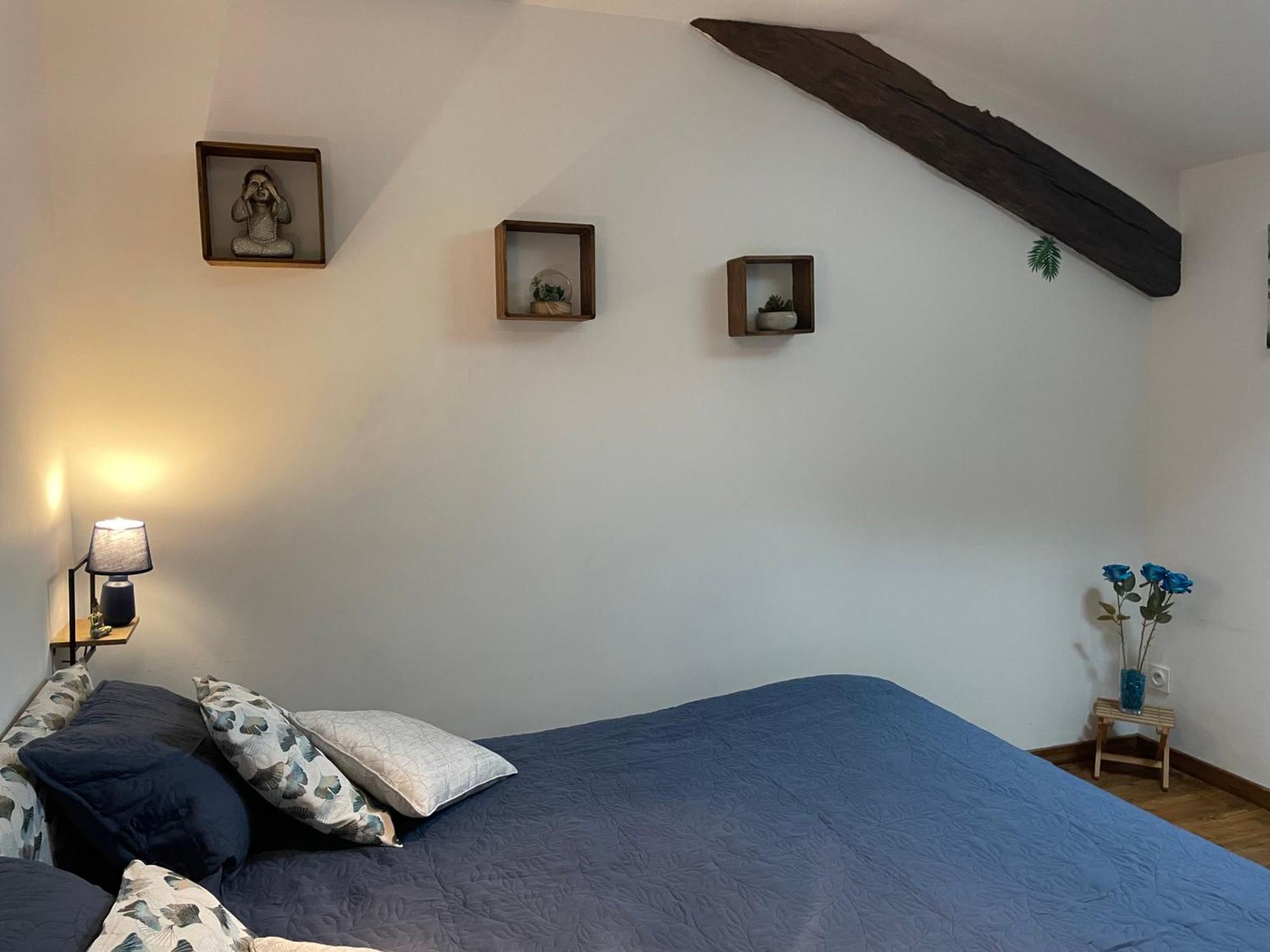 gîte en pierre le paradis sur notre propriété proche issigeac et de bergerac Hébergement de vacances Saint-Aubin-de-Lanquais